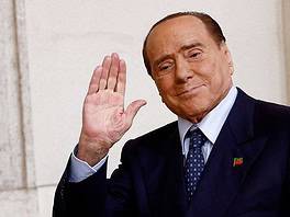 Elhunyt Silvio Berlusconi