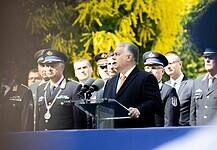 Orbán Viktor: A gyenge népek elvesznek, az erősek megmaradnak