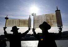 Izrael élesen bírálta Svédországot a Tóra-égetés engedélye miatt