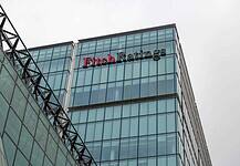 A kormány felháborodott a Fitch Ratings döntésén, zuhan a tőzsde