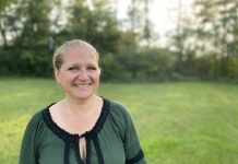 A langyos vízből ki kell rángatni az embereket, hogy magyarnak érezzék magukat – beszélgetés Pigniczky Eszti KMCSSZ vezetőképző vezetőtiszttel