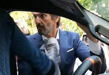 Verekedő politikusok Szlovákiában