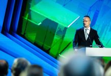 Szijjártó: Túl nagy árat fizettünk a háborúért