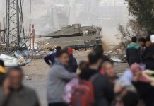 Életbe lépett a tűzszünet Izrael és a Hamász között