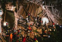 Meghalt egy gyermek a székelyudvarhelyi diákotthon romjai alatt