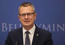 Rétvári: Az óvónők is megkapják a béremelést