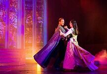 Zsuffa Tünde: Az Ég tartja a Hazát