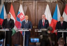 Orbán: A véleménykülönbségek ellenére a V4-nek van értelme