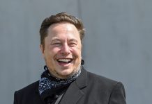 Musk nem száll be a választási kampány támogatásába