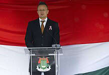 Szijjártó: magyar konstruktív tartózkodás mellett fogadták el az Európai Békekeret bővítését