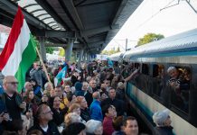 Befutott Sepsiszentgyörgyre a Csíksomlyó Expressz