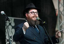 Indoklás nélkül letiltották Köves Slomó Facebook-oldalát