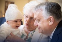 Orbán Viktor: Isten éltesse az édesanyákat!