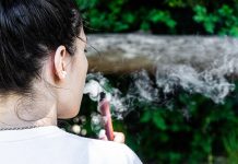 Tilos reklámozni az elektromos cigarettákat