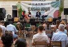 A külhoni fiatalok szülőföldön maradását támogatja a magyar kormány