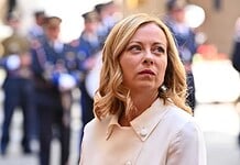 Meloni: „Tudjuk, hogy minden szem ránk szegeződik”