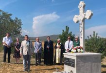 Latorcai: A kereszt az egyetlen egyetemes igazság jele