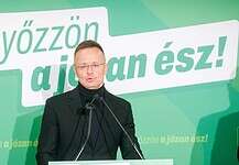 Szijjártó: A magyaroknak ott kell lenniük a döntéshozatalban