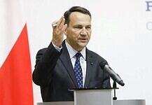 A lengyel külügyminiszter megszakítaná a diplomáciai kapcsolatot Magyarországgal