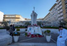 Ferenc pápa pihenéssel, imával töltötte a napját