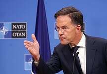 Zelenszkijnek helyre kell hoznia a kapcsolatát Donald Trumppal