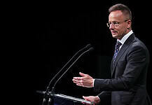 Magyarország fejleszti a gazdasági kapcsolatokat Pakisztánnal