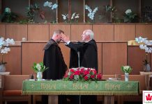 „Nem akarok más lenni, csak pap” – Csákai László református lelkipásztor beiktatása Detroit mellett