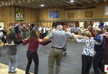 Táncos léptekkel a magyar hagyományok felé – táncház a Cleveland State University hallgatóinak