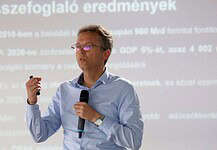 Hankó Balázs elmondta, hány édesanya mentesülhet a jövedelemadó-fizetés alól