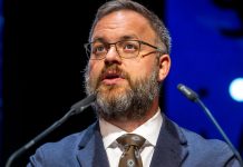 Orbán Balázs: Mindkét fél folytatni akarja a háborút