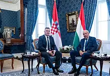 Sulyok Tamás a horvát államfőt fogadta