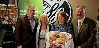 Magyarok Kenyere a stúdióban – Generációkat összekötő adás a Bocskai Rádióban