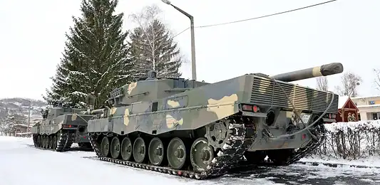 A Honvédség segít a tűzifa kiszállításánál