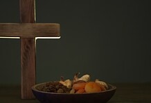 Farsang, néphagyományok és a tudatos böjt – egy rövid utazás az év egyik legvidámabb időszakától az önfegyelemig