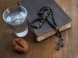 A böjt nem mindig jelent lemondást – testi fegyelemtől a belső szabadságig