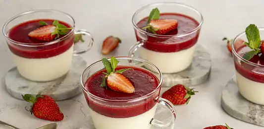 Epres-mentás panna cotta
