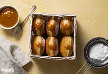 Baracklekvárral töltött szalagos fánk