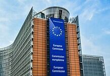 Az Európai Bizottság vakcínafejlesztésbe fektet be