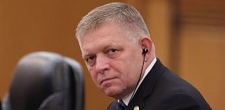 Fico megkezdte a tárgyalást Zelenszkijjel olajügyben