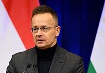 Szijjártó: Több mint ezren kértek konzuli védelmet