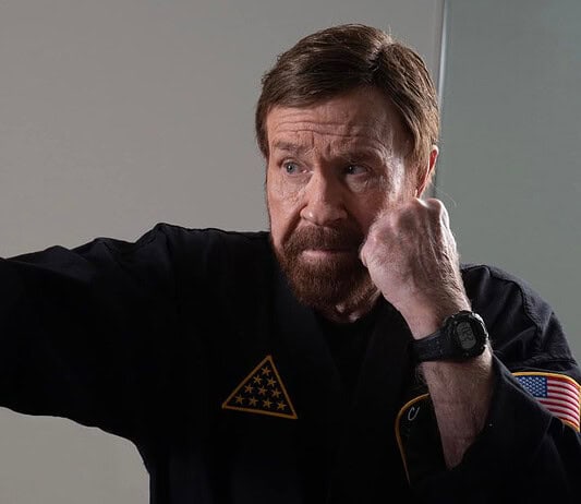 Elhunyt Chuck Norris színészlegenda
