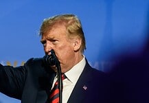 Donald Trump részt akar venni Irán következő vezetőjének kiválasztásában