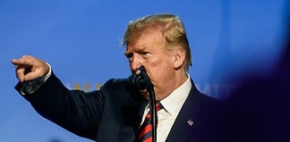 Donald Trump részt akar venni Irán következő vezetőjének kiválasztásában