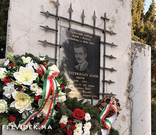 Esterházy ma is mérce a Felvidék számára