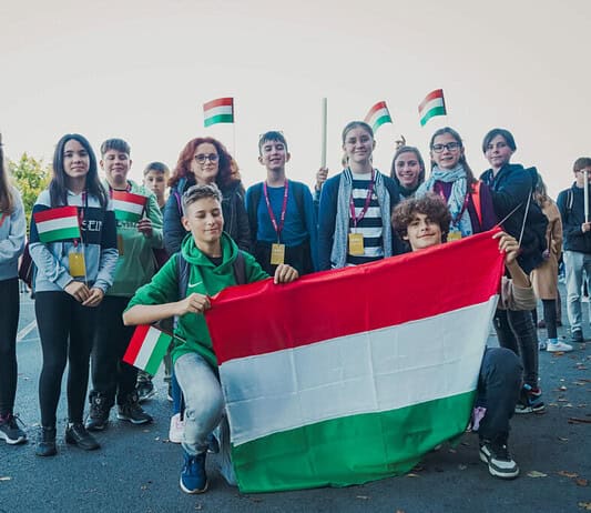 Beutazzák a Kárpát-medencét március 15-én