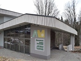 Korszerű látogatóközpontot adtak át a Szent Anna-tónál