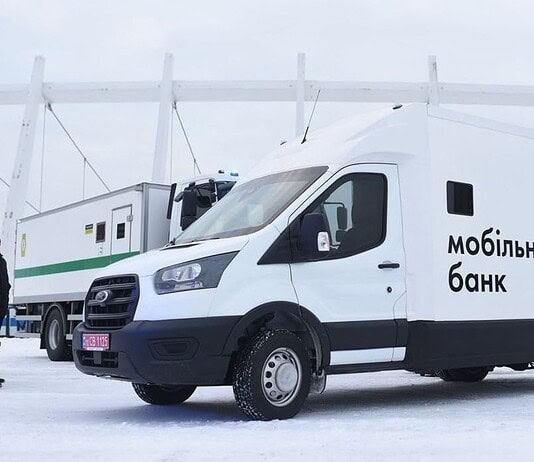 Feltartóztatták az ukrán állami bank pénzszállító autóit