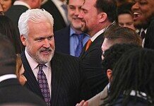 Orbán Viktor mögé álltak az amerikai konzervatívok