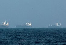 Döntött Trump az iráni olajról