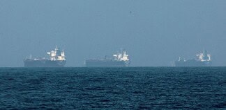 Döntött Trump az iráni olajról